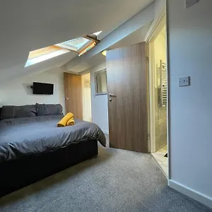 Veronica's Leeds (West Yorkshire)