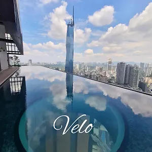 Infinity Pool Bukit Bintang Lalaport Bbcc Kuala Lumpur