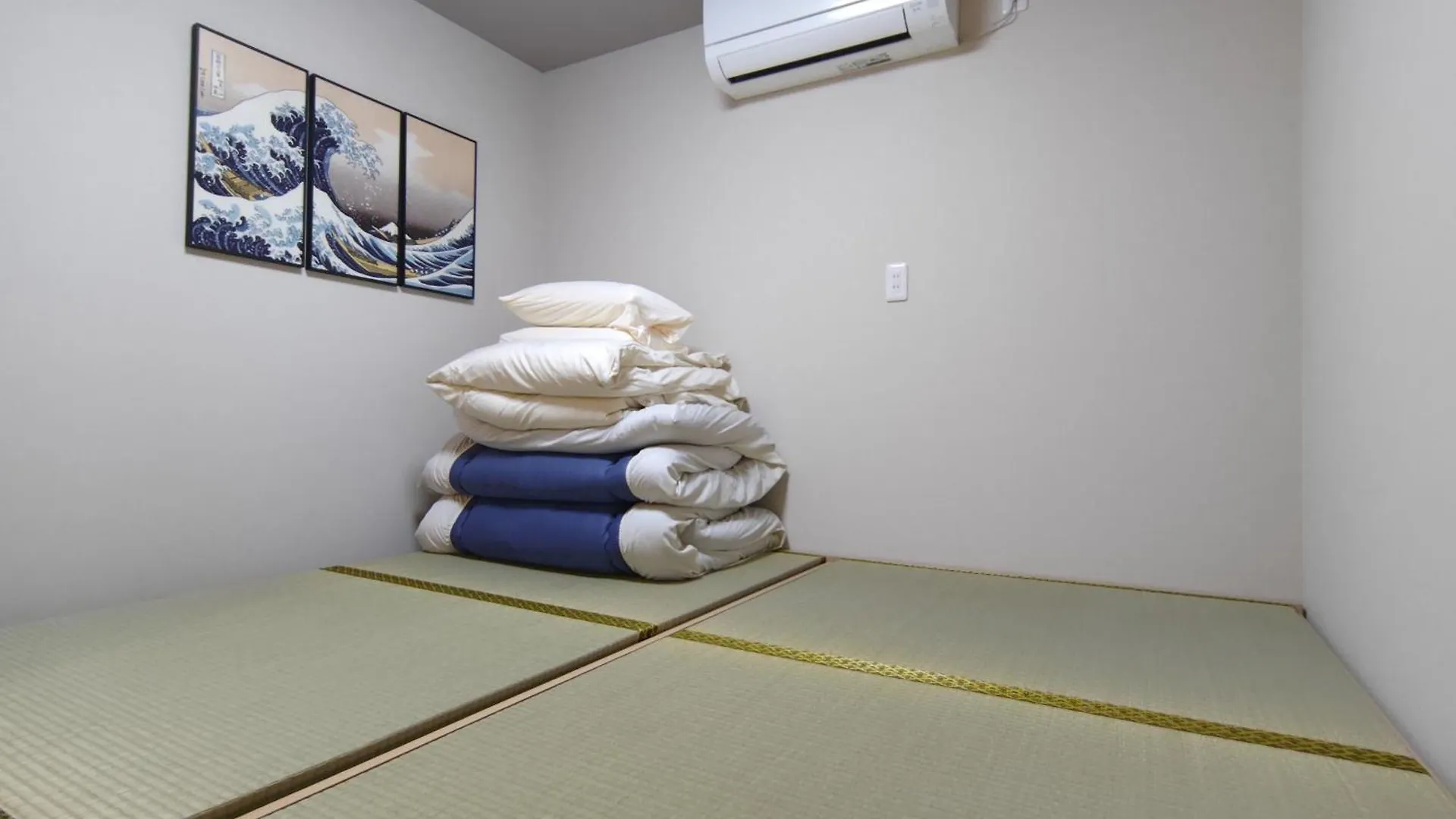 Yukimaru In Apartment Tokyo
