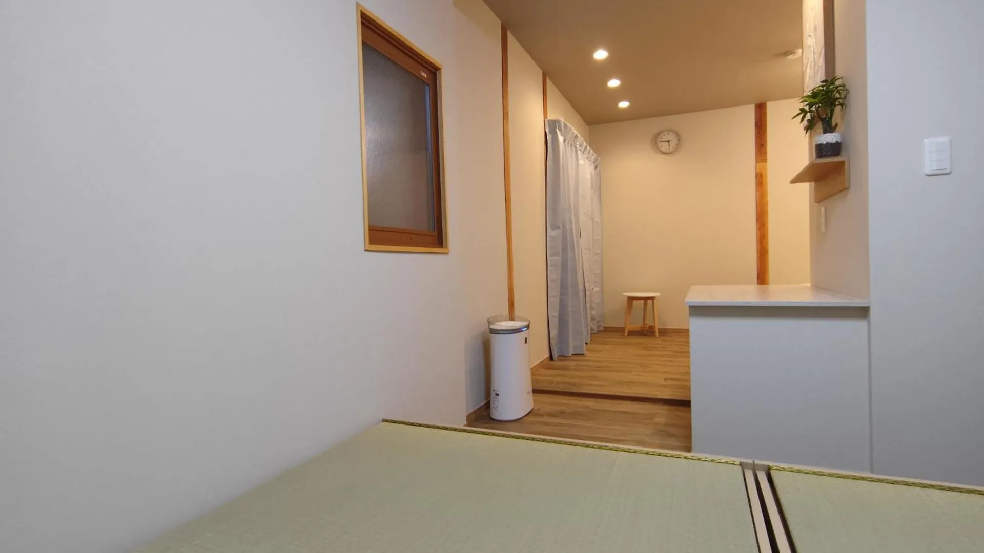 Yukimaru In Apartment Tokyo